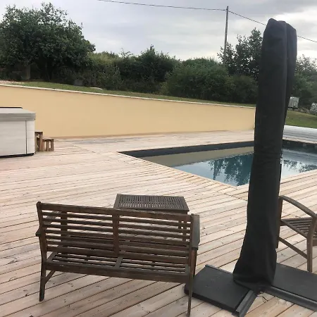 Maison Allianes Bed & Breakfast Avrilly
